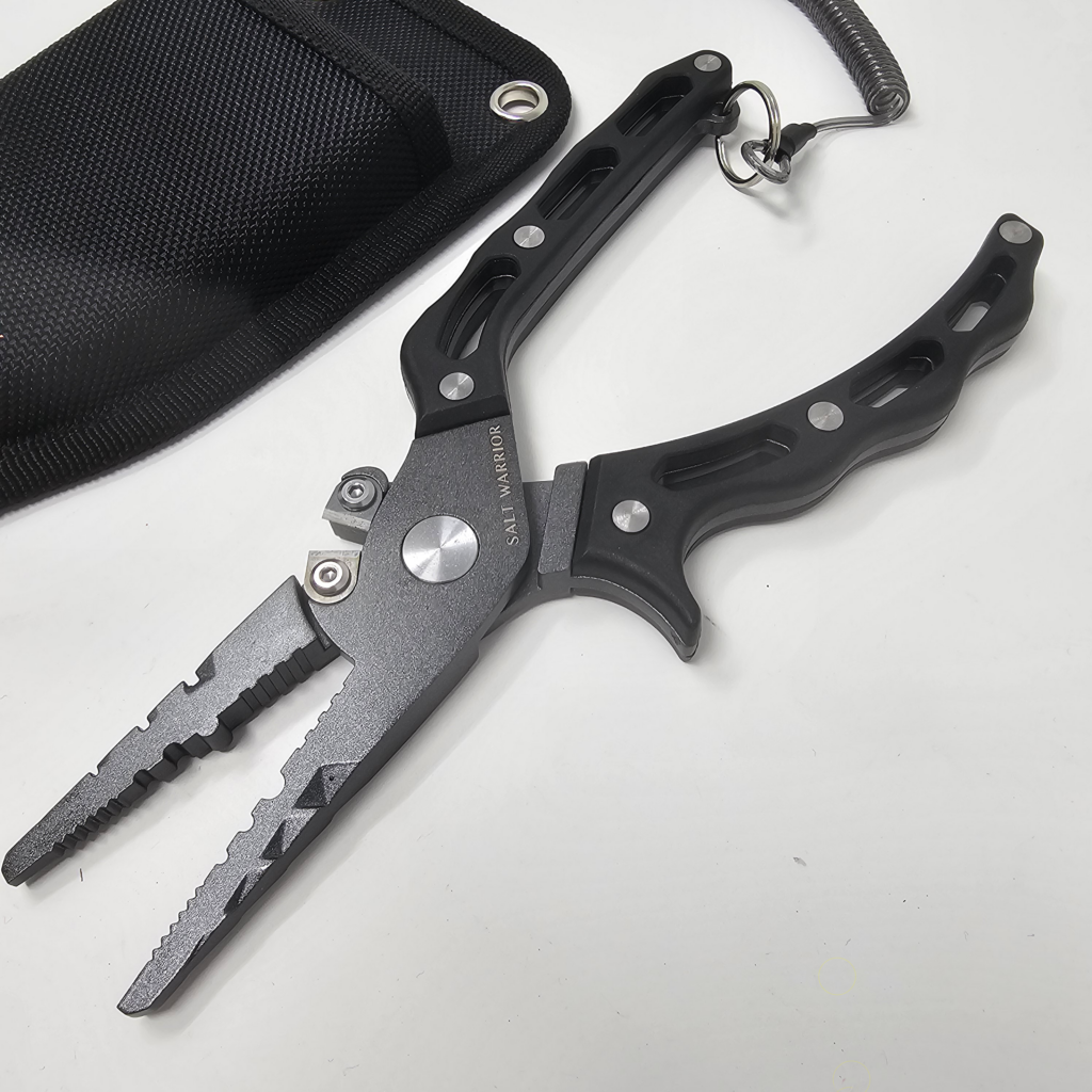 Salt Warrior Big Game Pliers And Sheath Together